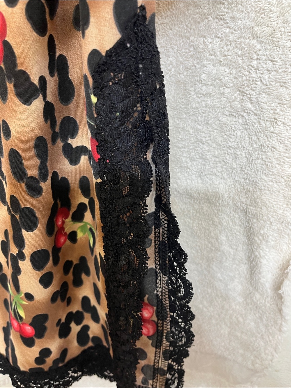 🍒🎀🍒🎀🍒Cherry & Leopard Print Satin Slip Skirt🍒🎀🍒🎀🍒 - Picture 2 of 3